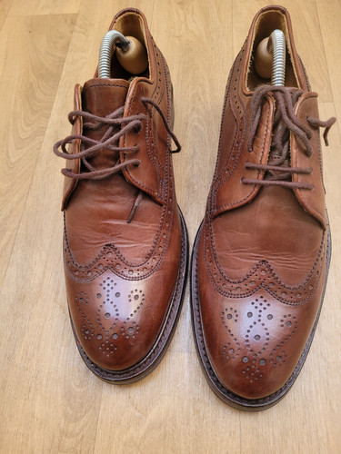 Russell bromley oak antiqued - &,