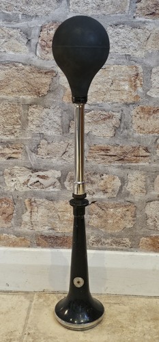 Desmo vintage car - vintage, horn