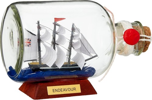 Hms endeavour ship - endeavour, ship-in-bottle