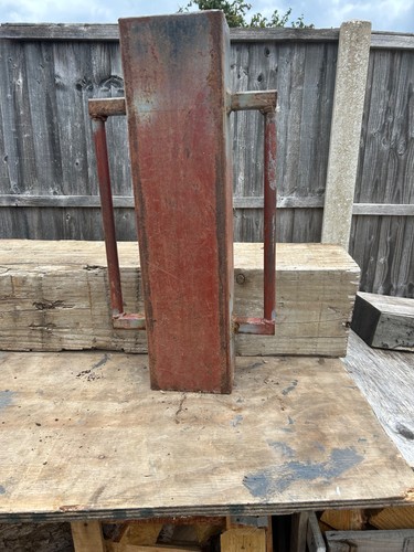 Post knocker - post,