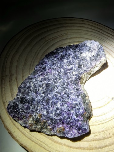 Stunning deep purple fluorite - stunning,