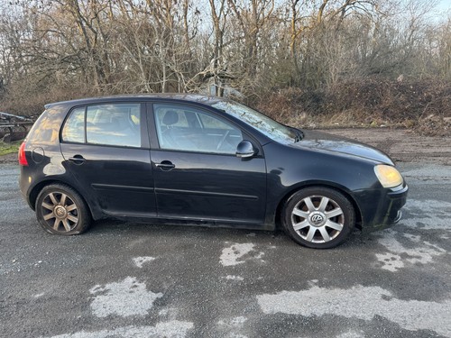 Breaking 2005 golf mk5 - vw,