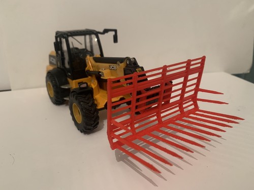 Red 9ft scratch built buckrake - red,