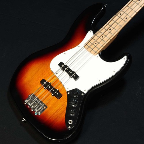 Squier fender affinity - by,