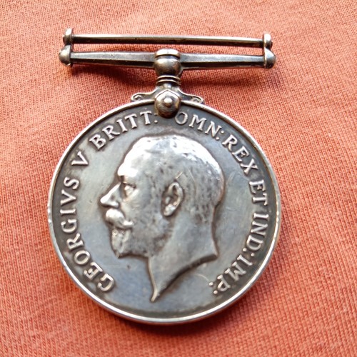 Solid silver ww1 war medal - ,