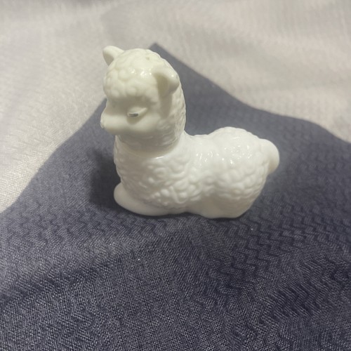 Vintage little lamb avon - vintage,