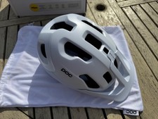 poc axion small helmet white