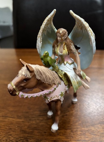 Schleich bayala surah sun - sun, on