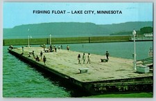  FISHING OFF A BARGE LAKE PEPIN FISHING FLOAT LAKE CITY MINNESOTA VTG POSTCARD