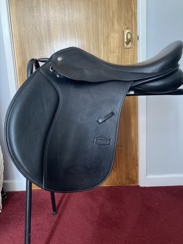 Monarch black leather - 17.5,