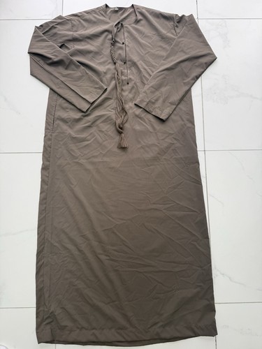 Emirati taupe thobe - emirati,
