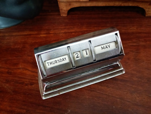 Vintage art deco desktop - deco,