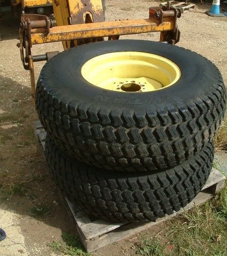 John deere compact tractor - tractor, 20
