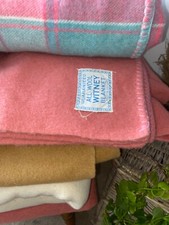 1 Large Vintage Wool Blankets