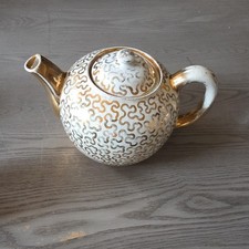 Vintage Sadler Golden Teapot
