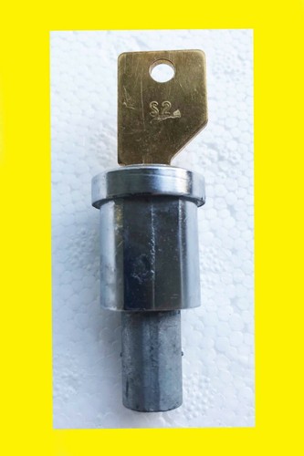 Key lock barrel for - &, beaver