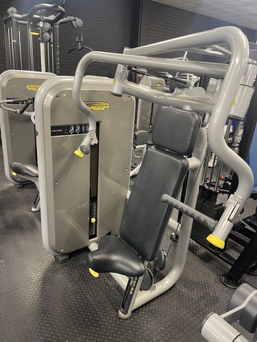 Technogym element chest press - chest,