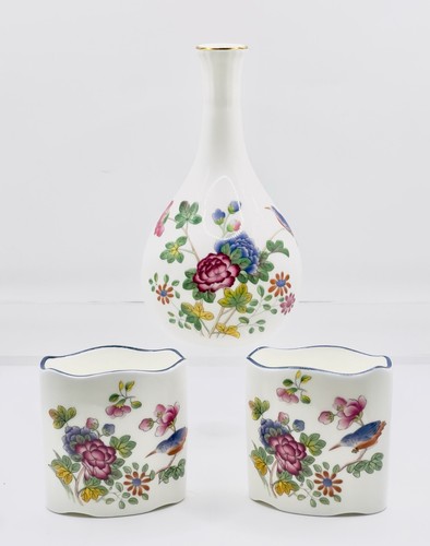 Wedgwood bone china set x - 2,