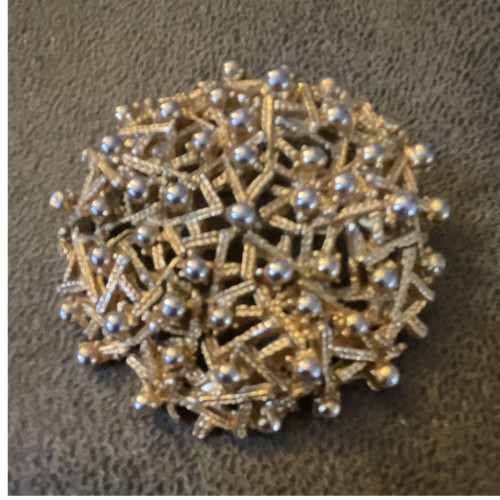 Gold tone metal round cluster - gold,