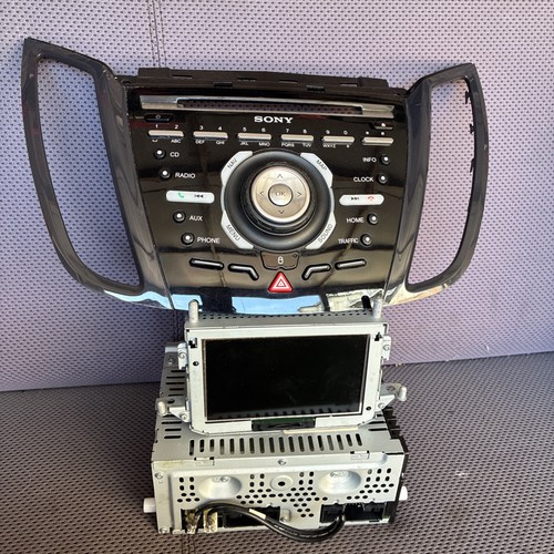 Ford kuga sat nav - sat,