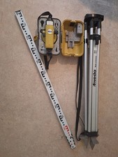 Topcon Auto Level, tripod and staff