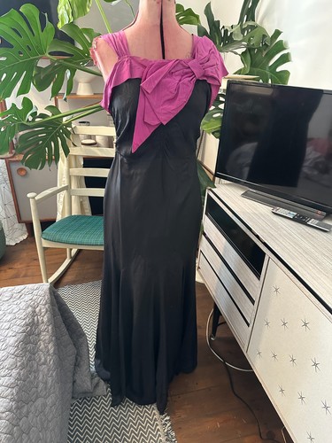 1930 black and - 1930's, purple
