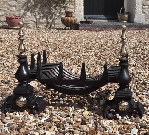 Cast iron fire basket swan - cast,