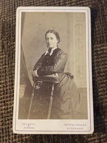 Victorian cdv photo - woman, w/
