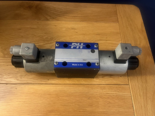 Poclain cetop valve - valve, p