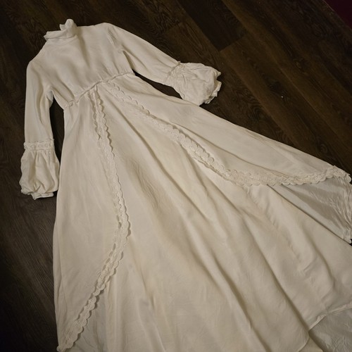 Vintage 1970s medieval revival - medieval,