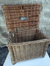 Vintage Wicker Fishing Storage Basket Fireside Storage Rattan Tiki Boho MYS5
