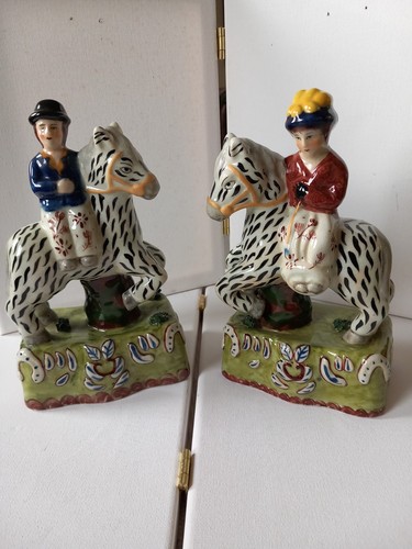 Pair staffordshire style - pair,