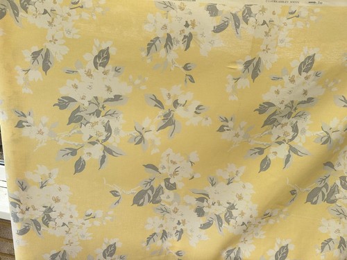 Laura ashley apple - ashley,
