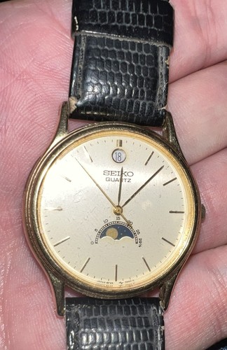 Vintage seiko 6f22 - 6f22-7000, moon
