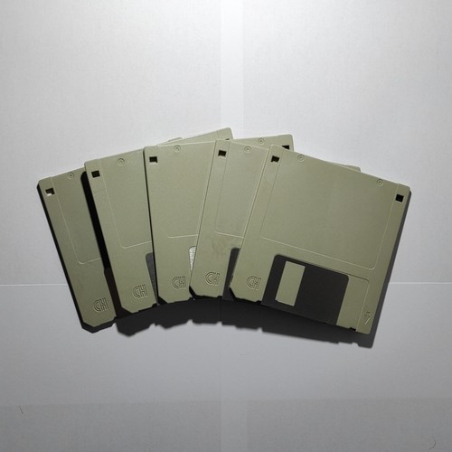 Grey floppy disks - 3.5",