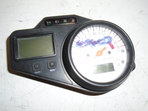 Triumph 600 2000 - 2000, 2001
