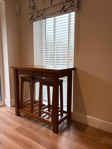 Laura ashley solid oak - laura,