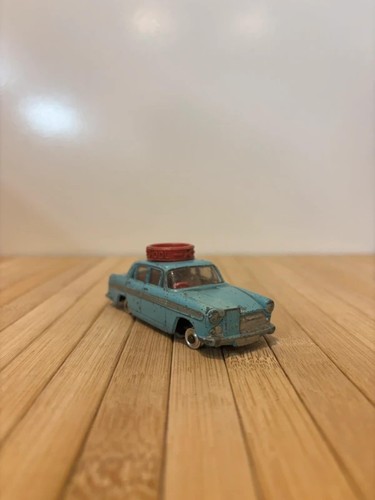 Corgi toys 236 - corgi, austin
