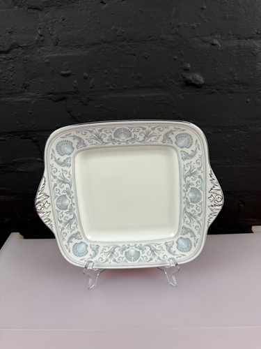 Wedgwood white dolphins r4652 - wedgwood,