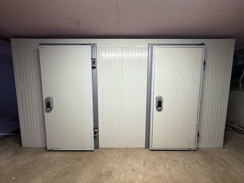 Cold room walk - cold,