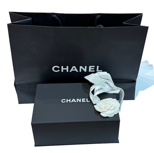 Chanel box with magnetic lid - chanel,