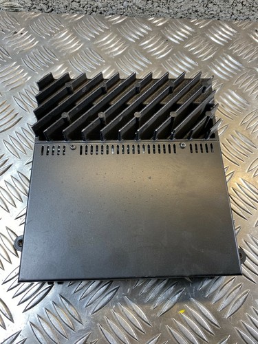 Bmw series e46 - e46, amplifier