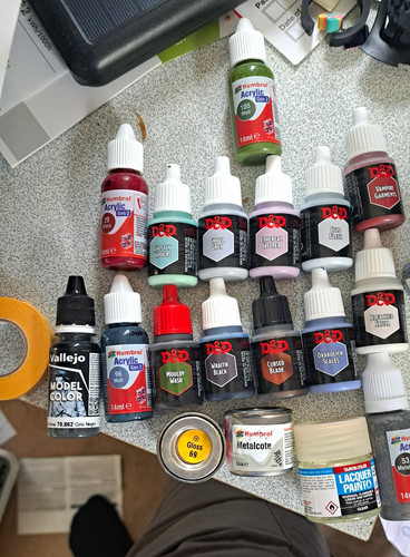 Paints 7 humbrol - d&d,