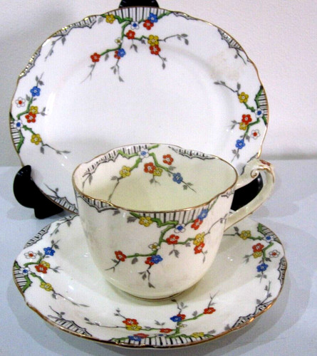 Art deco enamelled royal - art,