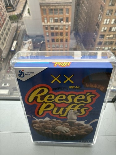 Kaws reeses puffs - kaws,