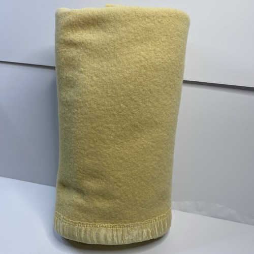 Vtg yellow 100 wool blanket - 100%,