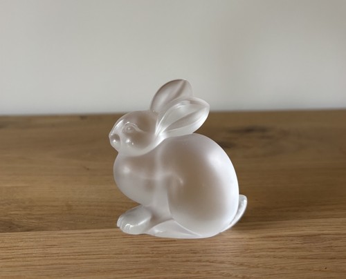 Lalique crystal glass sitting - lalique,