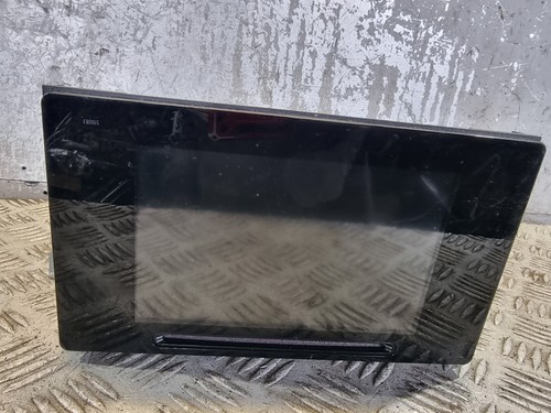 Toyota auris sat nav - nav, head