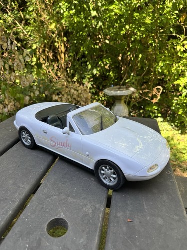 Sindy mazda mx5 miata doll - sindy,