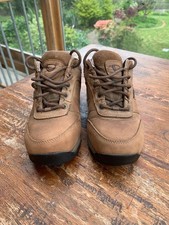 Brasher mid height walking